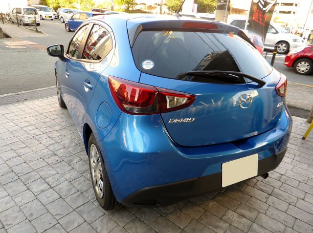 Mazda 2 Spoiler