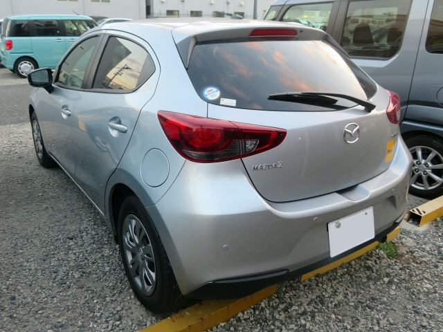 Mazda 2 Spoiler