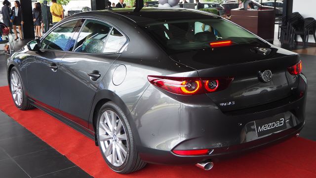 Sedan - Full Package | Mazda3 (2019-2022)